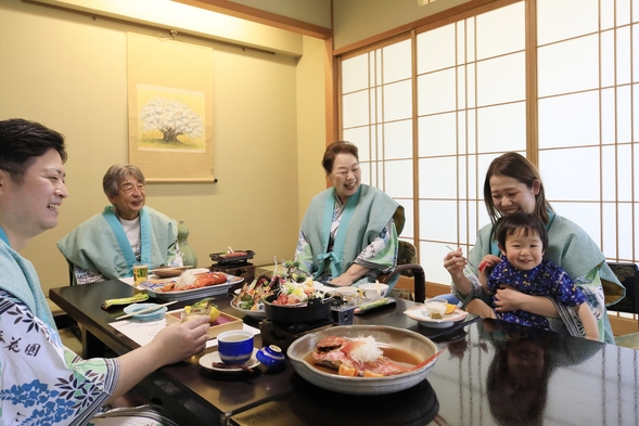 【お盆】伊勢海老＆選べる鮑orステーキ☆豪華食材をふんだんに使用【1ヶ月前より変更・取消不可】